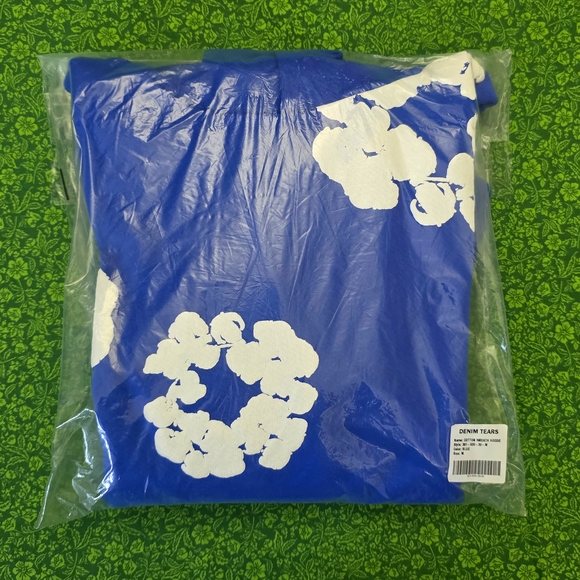 Blue and White Floral Men's Sweater - Picture 4 of 10